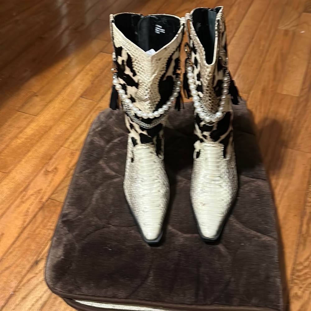 J Renee woman boots